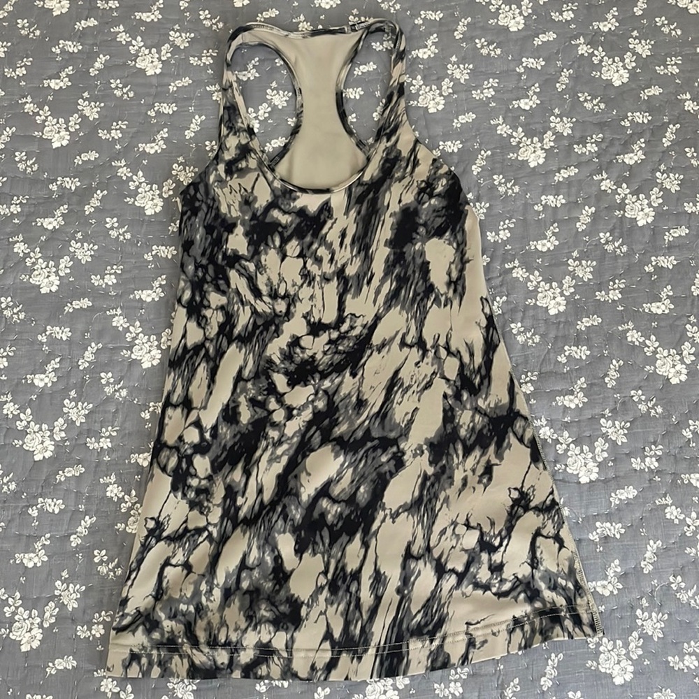 Lululemon Size 4 Racerback Tank